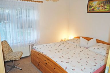 Urlaub unterm Reetdachhaus am Neuensiener See - ***Lütte Ferienwohnung unterm Reetdach