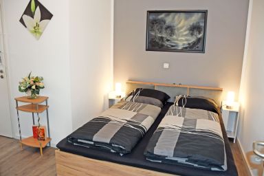 2-Raum-Ferienwohnung mit Terrasse in ruhiger Lage! 2-Raum-Ferienwohnung mit Terrasse in ruhiger Lage!