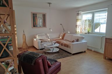 Ferienwohnung am Weidendom bei Stralsund - Ferienwohnung Erdgeschoss
