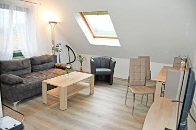 schöne Ferienwohnungen an der Granitz - 01 schöne 3-Raumferienwohnung mit Terrasse