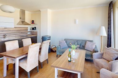 Residenz Villa Ostsee - Ferienapartments in Göhren - OST-02 - Ferienwohnung im 1. OG mit Sauna und Balkon (HT)