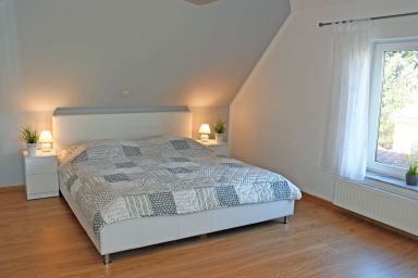 Ferienwohnungen in Lipsitz auf Rügen - Ferienwohnung Kornblume mit Sonnenterrasse