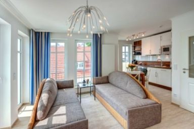 Villa Lara, STRANDNAH, teilw. SEEBLICK - Villa Lara Whg. 6, STRANDNAH, SÜDBALKON, FAHRSTUHL