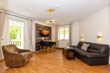 FeWo Am Strand / Strandvilla Belvedere (Ostseeallee) - FW 14, Ferienwohnungen am Strand - max. 4 Personen