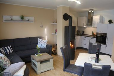 Appartement Bernstein  250 m Strand, WLAN & Kamin - Unterkunft Bernstein,  WLAN, Kamin ca. 250m zum Strand