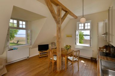 Gut Grubnow Rügen - Ferienwohnung 5 mit Seeblick