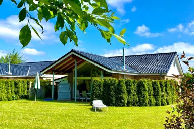 Ferienhaus I Rosengarten in Schwienkuhl an der Ostsee-für 10 Pers.-Ostsee-Reiterhof