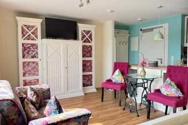 6-401, Extravagante Strandwohnung, Art Nouveau meets französischen Landhausstil! 1Zimmer