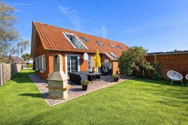 Huus an`t Kornfeld, Erdgeschoss mit Garten