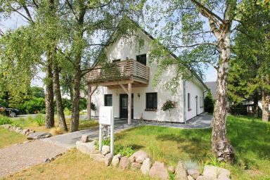 Ferienwohnung Liesi - ruhige Lage, wunderschöne Landschaft, nah zur Ostsee - Ferienwohnung Liesi