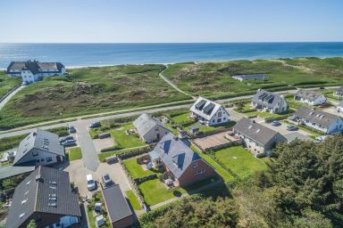 Am Sandwall Ostseite - Strandnahes Haus für 4 Pers. mit Sauna, Terrasse, Garten, PKW Stellplatz, WLAN.