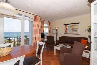 Apartmenthaus Atlantik - Tolle Ferienwohnung direkt an der Ostsee mit Balkon und erstklassigem Meerblick!