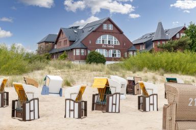 Seehof - Ferienwohnung mit sonnigem Balkon und Blick auf den Schloonsee in Strandlage