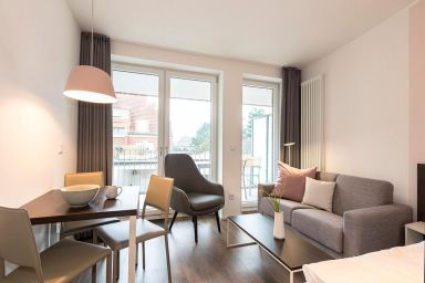 Apartmentvilla Anna See - Top Ferienapartment für zwei in Strandnähe mit sonniger Loggia & Sauna im Haus!