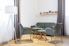 Wohn-/Essbereich mit Einzelschlafcouch