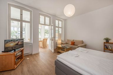 Villa Martha - Stillvoll eingerichtete Ferienwohnung für 2 Personen mit einer sonnigen Loggia