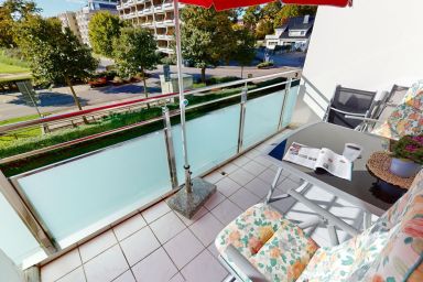 Fürstenhof - Fantastische Meerblick-Ferienwohnung im Fürstenhof für 4 Gäste mit Balkon und Saisonstrandkorb