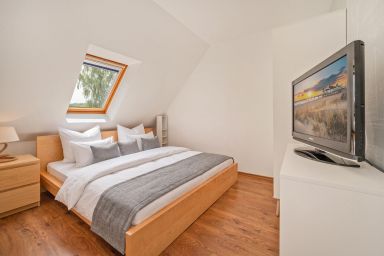 Ferienwohnung Am Bahnhof mit 2 Bädern und nur 700 m zum Strand - Ferienwohnung Nahe des  Bahnhofs in Seebad Ahlbeck mit Terrasse und Gartenblick