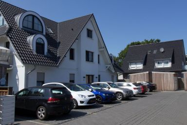 Glebbe 58 "Elmsfeuer" Wg. 4 - Komfortable Ferienunterkunft mit Balkon und moderner Ausstattung in Zingst