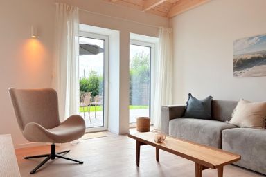 Gulfhof Funnixerhörn - veer – Ferienwohnung bei Carolinensiel, 85 m²/5 Pers., Terrasse & Garten