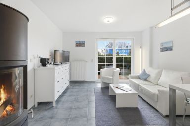 de Obendtied - Wohnung 2 - Komfortable Ferienwohnung mit Kamin, WLAN und überdachter Terrasse in Zingst
