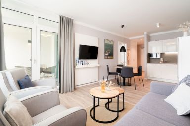 Godewindpark Travemünde - Hochwertiges Apartment in Ostseenähe mit sonniger Loggia und Saisonstrandkorb