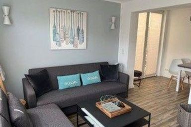 Kleiner Sommerweg Bungalow - Gemütliche 50 m² Ferienwohnung für 4 Personen mit Wintergarten und Terrasse