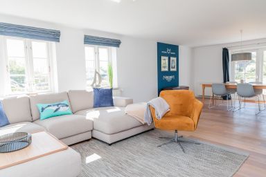 Ferienhaus Anna Elene Wohnung 1 - Großzügige Ferienwohnung in Nieblum mit Terrasse, Garten und Kaminofen
