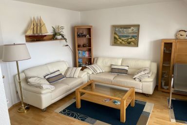 Birkenstrasse 6i Wohnung 18 - Moderne Ferienwohnung in Zingst in Strandnähe mit Balkon und Parkplatz