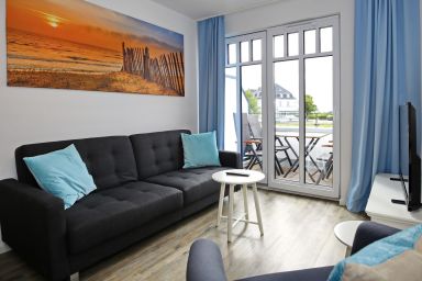 Linden-Palais - 2-Zimmer-Wohnung für 4 Personen mit Hund, 50 m zum Ostseestrand und Seeblick