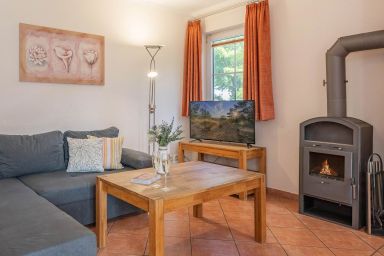 Ferienhaus See Idyll 2 - Gemütliches Ferienhaus in Korswandt mit Garten, 3 km vom Meer entfernt