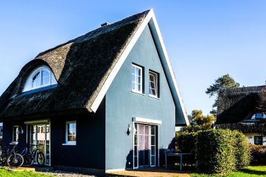 Ferienhaus in Vieregge mit Terrasse und Garten und Wasserblick