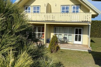 Ferienwohnung mit Terrasse für zwei Erwachsene und zwei Kinder