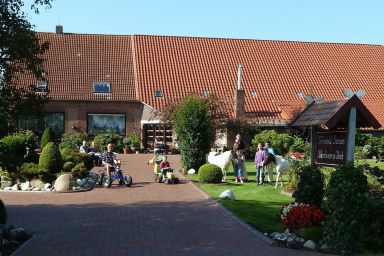 Sassen, Renate "Ferienhof Sassen" - Ferienwohnung Heuboden - 35116