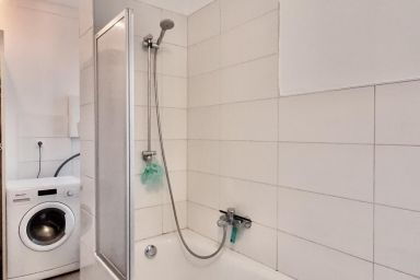 Ferienwohnung Am Delft - Emden und Meer - Appartement/Fewo, Dusche und Badewanne, 2 Schlafrä