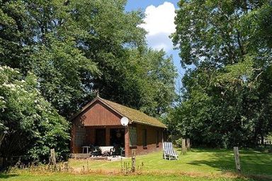 Wiesenhof Nordsee in Hartward bei Bensersiel - Ferienhaus Kleeblatt