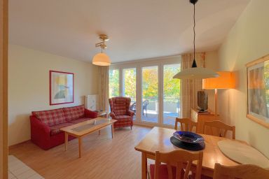 Ferienappartement für 2 Feriengäste in Göhren mit Wlan - Ferienappartement mit Balkon und Seeblick