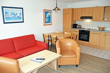 Appartementhaus mit Balkon im Ostseebad Göhren (HM-01-09) - 05 schöne 3-Raum-Ferienwohnung mit Balkon