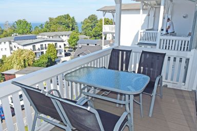 Appartementhaus mit Balkon im Ostseebad Göhren (HN) - 18 schöne 3-Raum-Ferienwohnung mit Seeblick u. Balkon