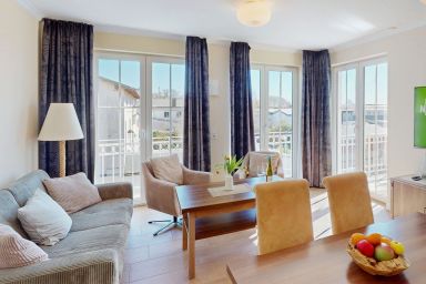 Residenz Villa Ostsee - Ferienapartments in Göhren - OST-08 - Fewo im 2. OG mit 2 Balkonen, Sauna und Kamin (HT)