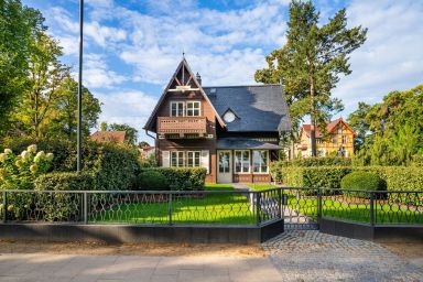 Villa Kieferngrund* App. 1