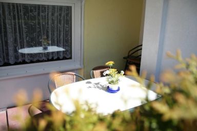 Rügen Fewo 307 - Appartement mit Terrasse im Souterain