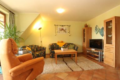 4-Sterne Ferienwohnungen-Hansch - Fewo 2, OG, 3 Zimmer, Loddin