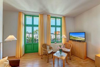 Villa Ostseewarte, STRANDNAH, teilw. SEEBLICK, FAHRSTUHL - Villa Ostseewarte Whg. 10, BALKON, FAHRSTUHL