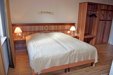 Gutshaus-Appartem. mit Kamin, Außenpool und tlw. Sauna***** - Ferienappartement Abendrot mit Balkon und Kamin