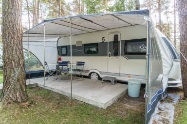 Urlaub im Wohnwagen - mitten im Wald - Wohnwagen 05