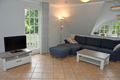 Landhaus mit Reetdach am Teich - Ferienwohnung mit Balkon 0G 1