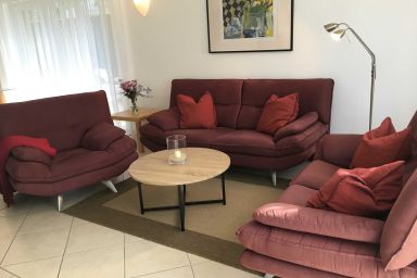 Haus am Gothensee mit 2 Wohnungen und Parkplätzen - FW im EG