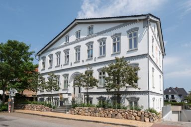 Villa Berliner Hof, App. 2 - Edle 2-Zimmerwohnung in strandnaher Lage mit ca. 70 m², für bis zu 4 Personen