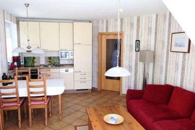 Ferienwohnung K21 "Storchennest" - 3-Zimmer Fewo für 6 Pers. im 2. OG mit Balkon , WLAN